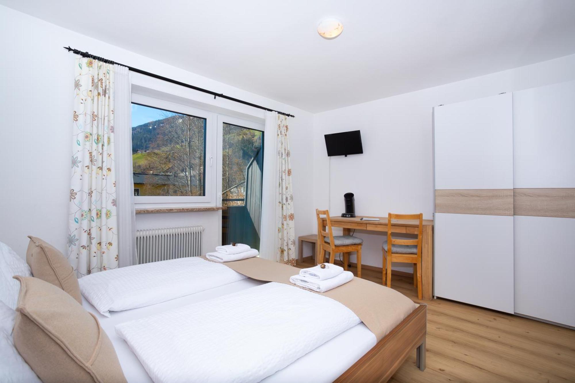 Alpina Apartments - Zell Am See Esterno foto